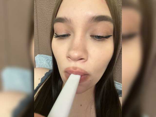 Glossmixdoll – webcam model profile photo