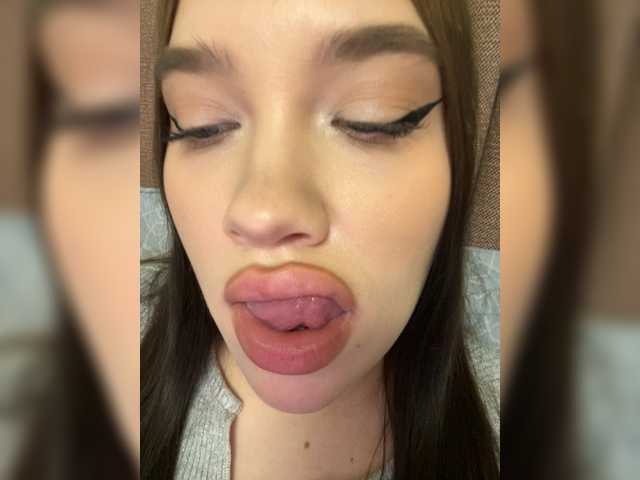 Glossmixdoll – webcam model profile photo