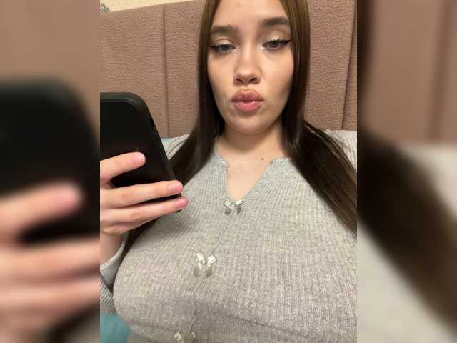 Glossmixdoll – webcam model profile photo