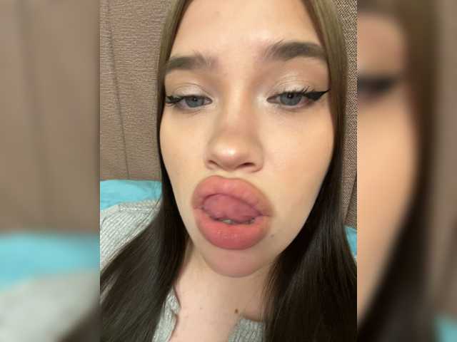 Glossmixdoll – webcam model profile photo