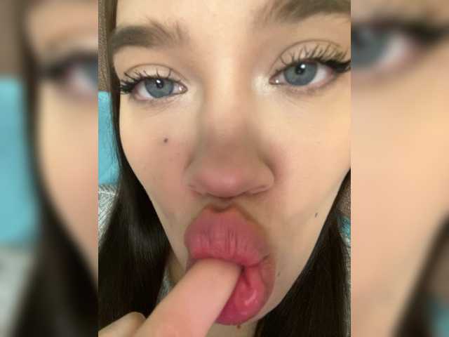 стрип от Glossmixdoll