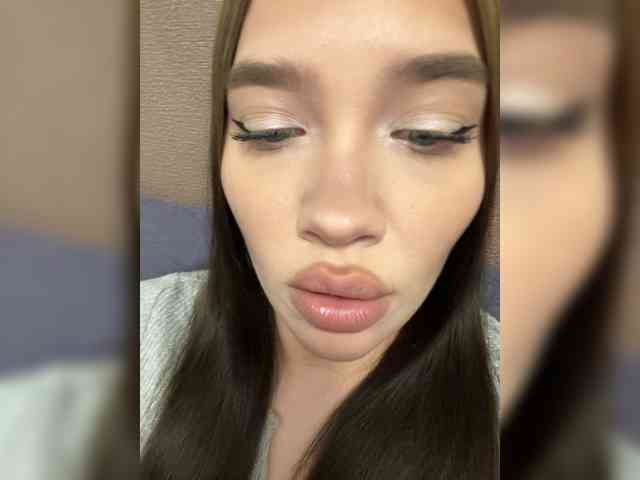 Glossmixdoll Glossmixdoll