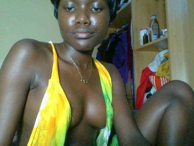 Sexy-cutie's BongaCams show and profile