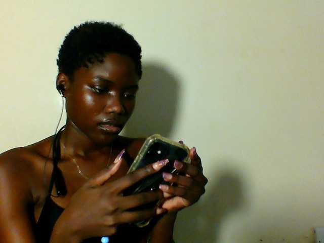 Sexy-cutie's BongaCams show and profile