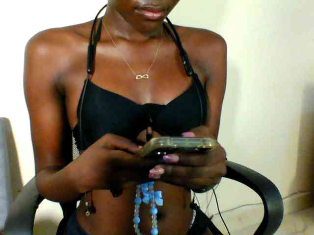 Sexy-cutie Sexy-cutie