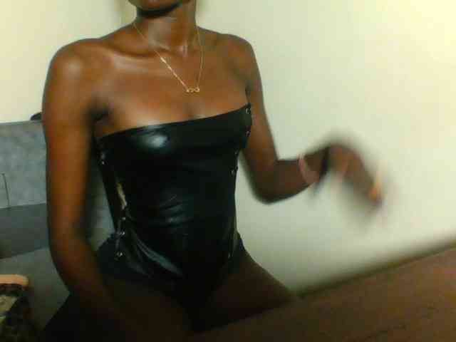 Sexy-cutie Sexy-cutie