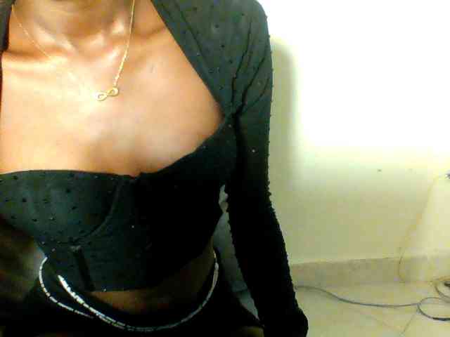 Sexy-cutie Sexy-cutie