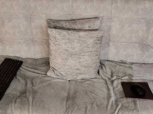 cherrycurl's BongaCams show and profile