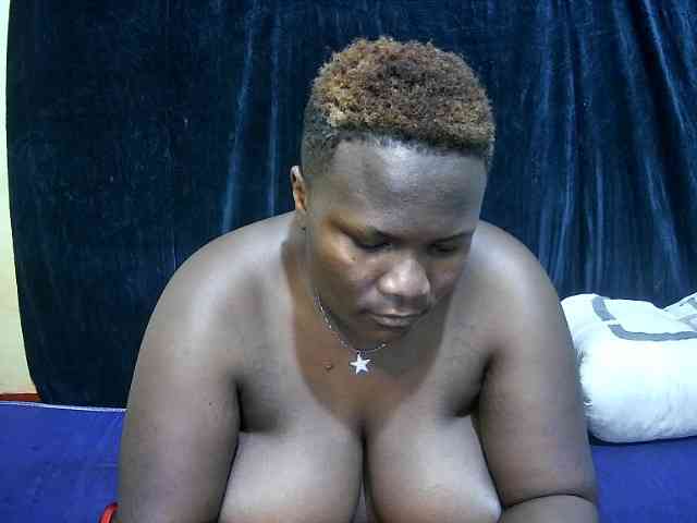 sweet-boobies webcam