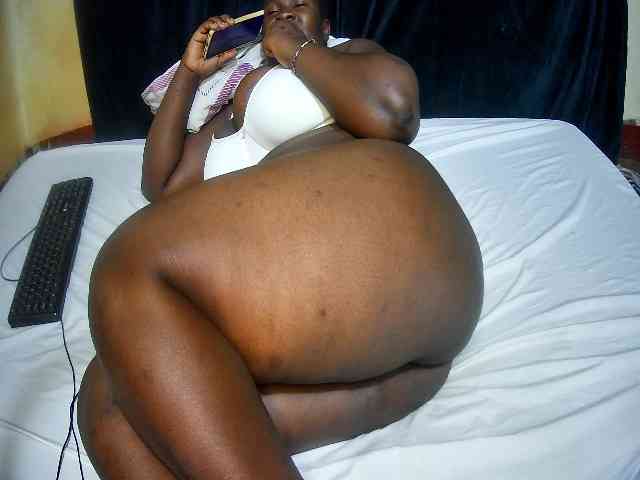 sweet-boobies webcam