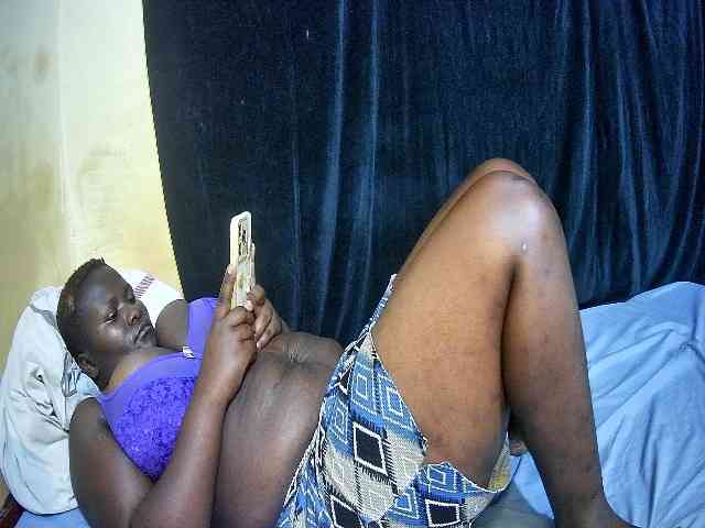 sweet-boobies webcam