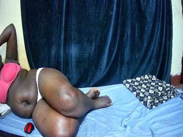 sweet-boobies webcam