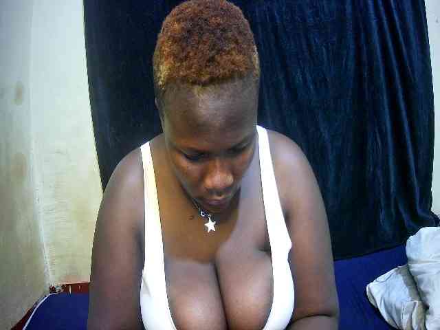 sweet-boobies webcam