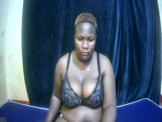 sweet-boobies webcam