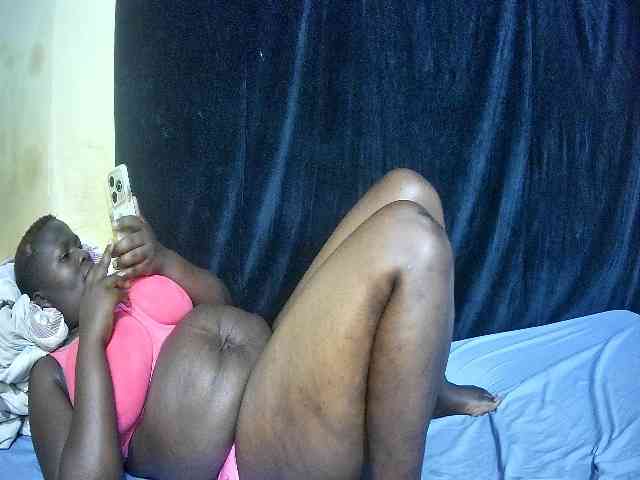 sweet-boobies webcam