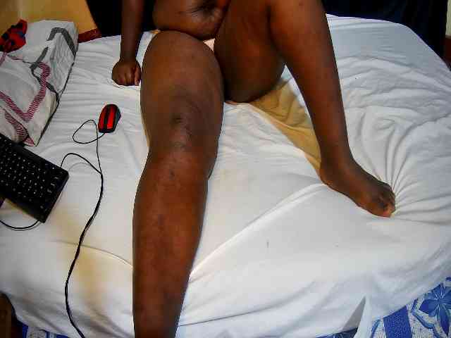 sweet-boobies webcam