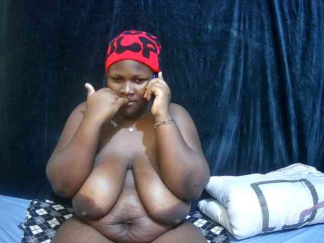 sweet-boobies webcam