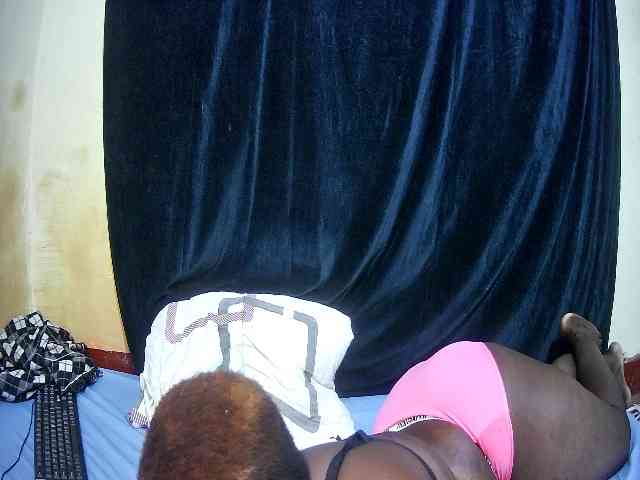 sweet-boobies webcam