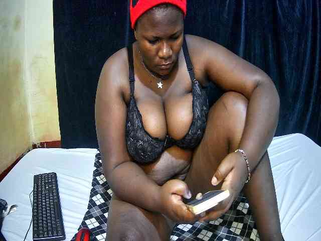 sweet-boobies webcam