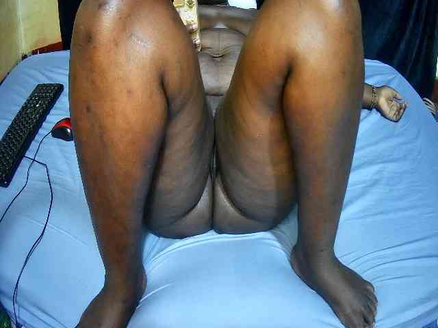 sweet-boobies webcam