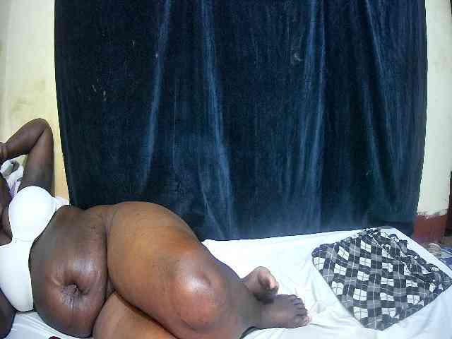 sweet-boobies webcam