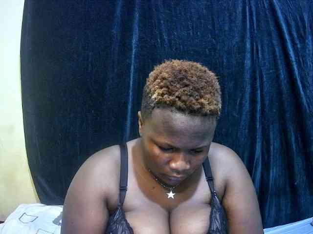 sweet-boobies webcam