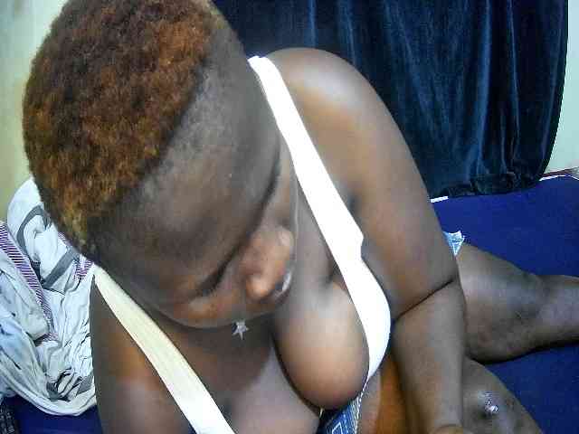 sweet-boobies webcam