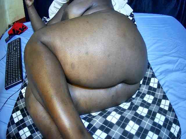 sweet-boobies webcam