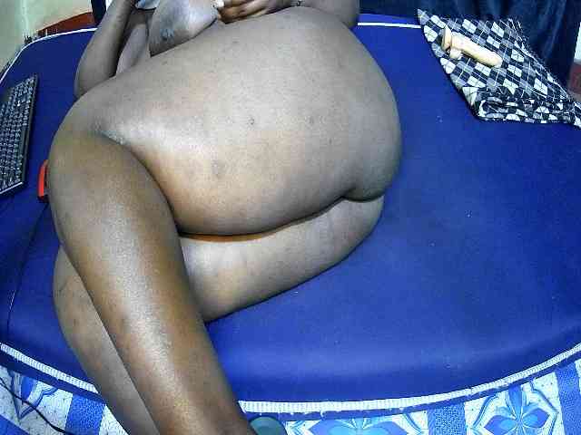 sweet-boobies webcam