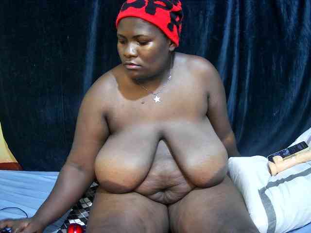 sweet-boobies webcam