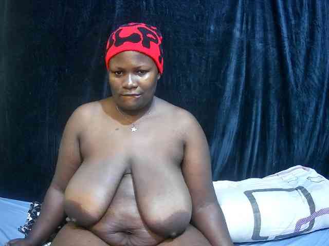 sweet-boobies webcam