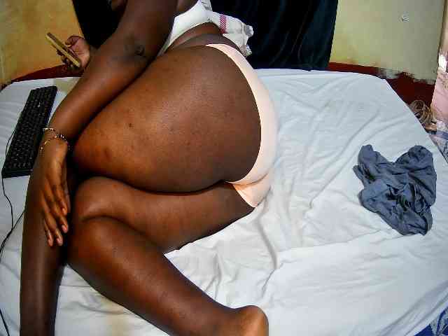 sweet-boobies webcam