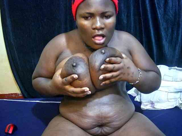 sweet-boobies webcam