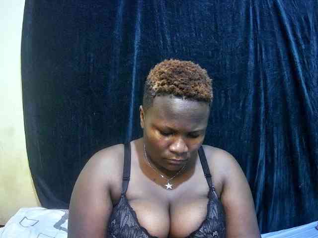 sweet-boobies webcam