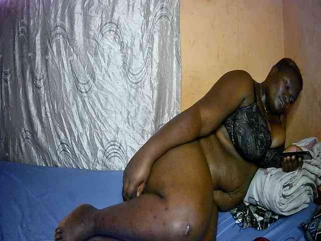 sweet-boobies webcam