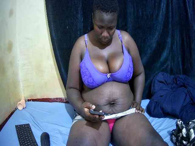 sweet-boobies webcam