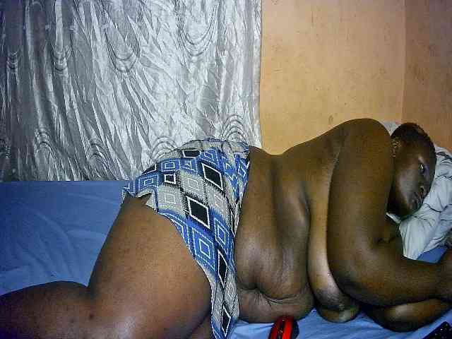 sweet-boobies webcam