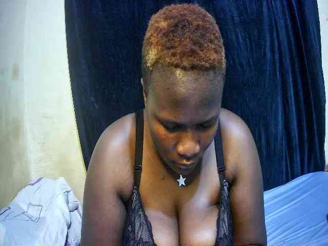 sweet-boobies webcam