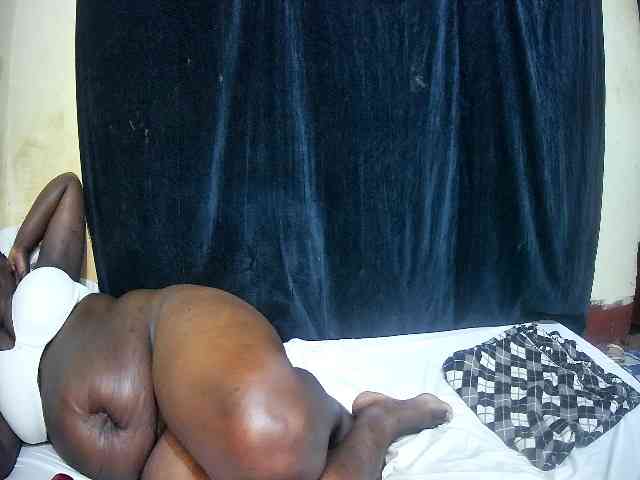 sweet-boobies webcam