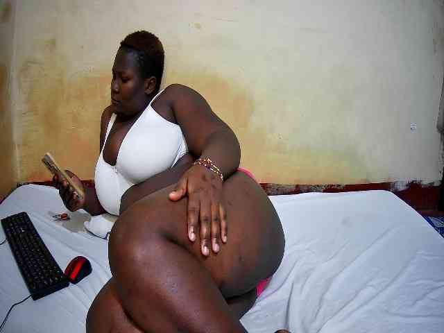 sweet-boobies webcam