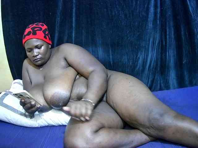 sweet-boobies webcam