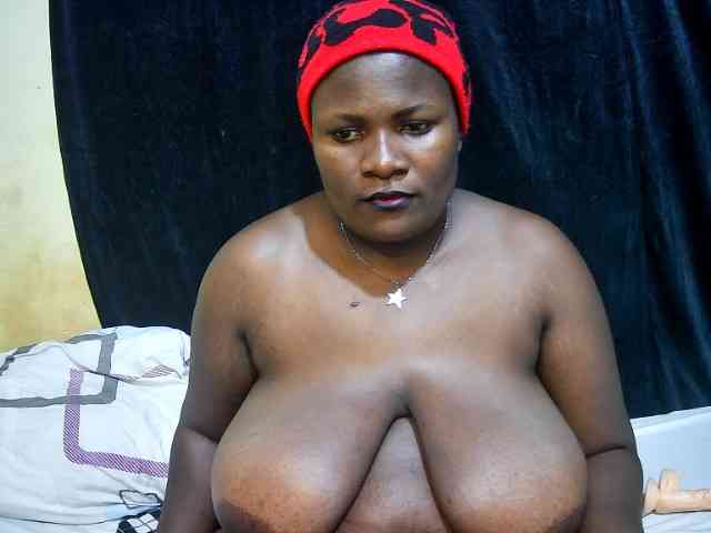 sweet-boobies webcam