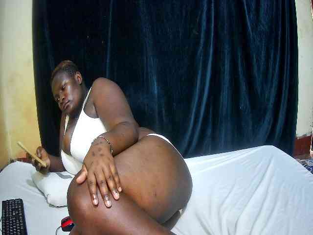 sweet-boobies webcam