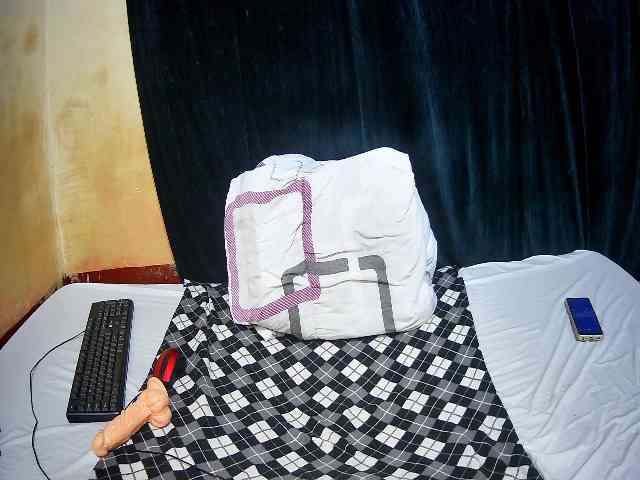 sweet-boobies webcam