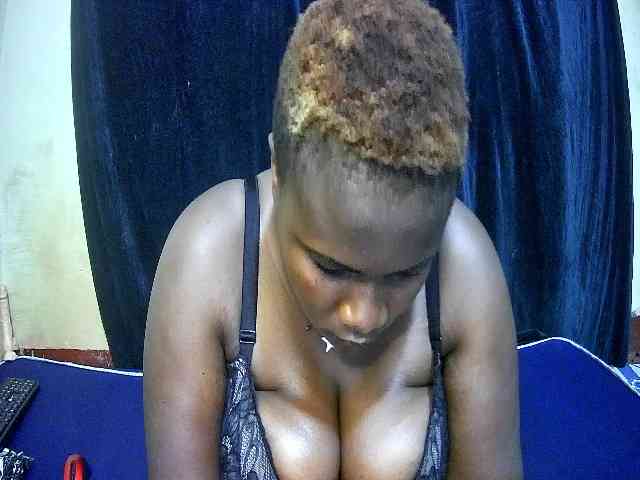 sweet-boobies webcam