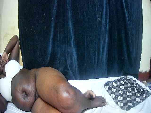 sweet-boobies webcam