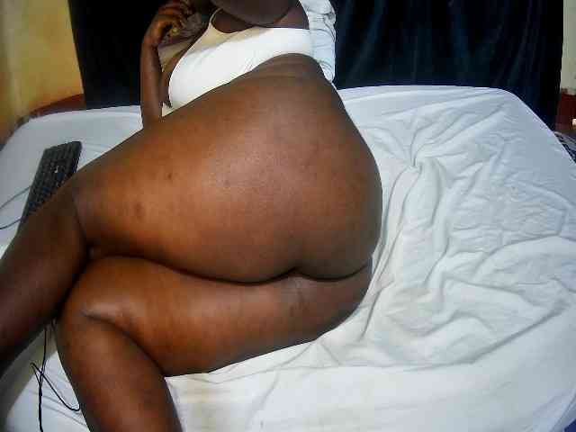 sweet-boobies webcam