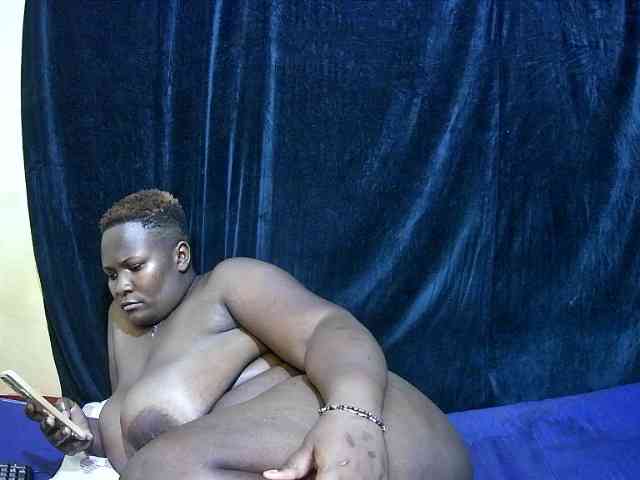 sweet-boobies webcam