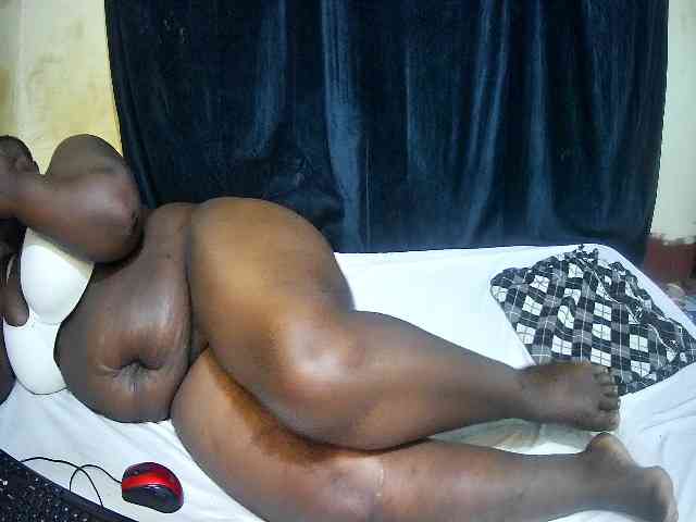 sweet-boobies webcam