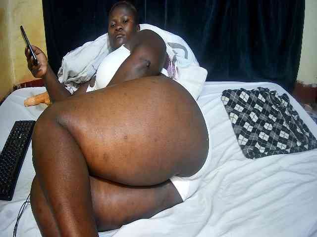 sweet-boobies webcam